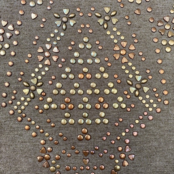 Olive green boho stud embellished tank top - Picture 4 of 7